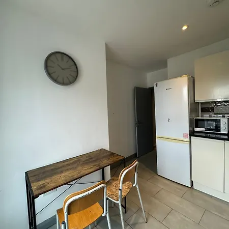 2 Bedroom Flat In Euston 2 Mins Away From Station, No Lift London Exterior photo