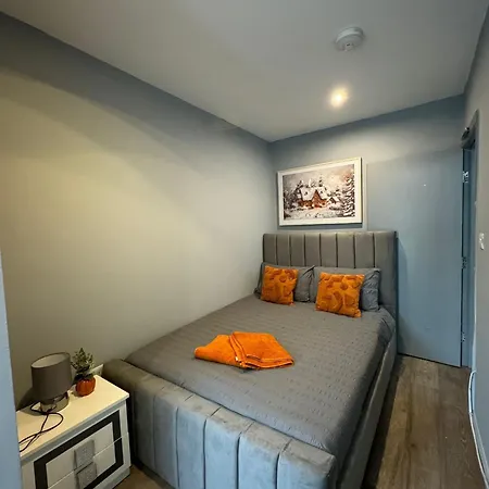 2 Bedroom Flat In Euston 2 Mins Away From Station, No Lift London Exterior photo